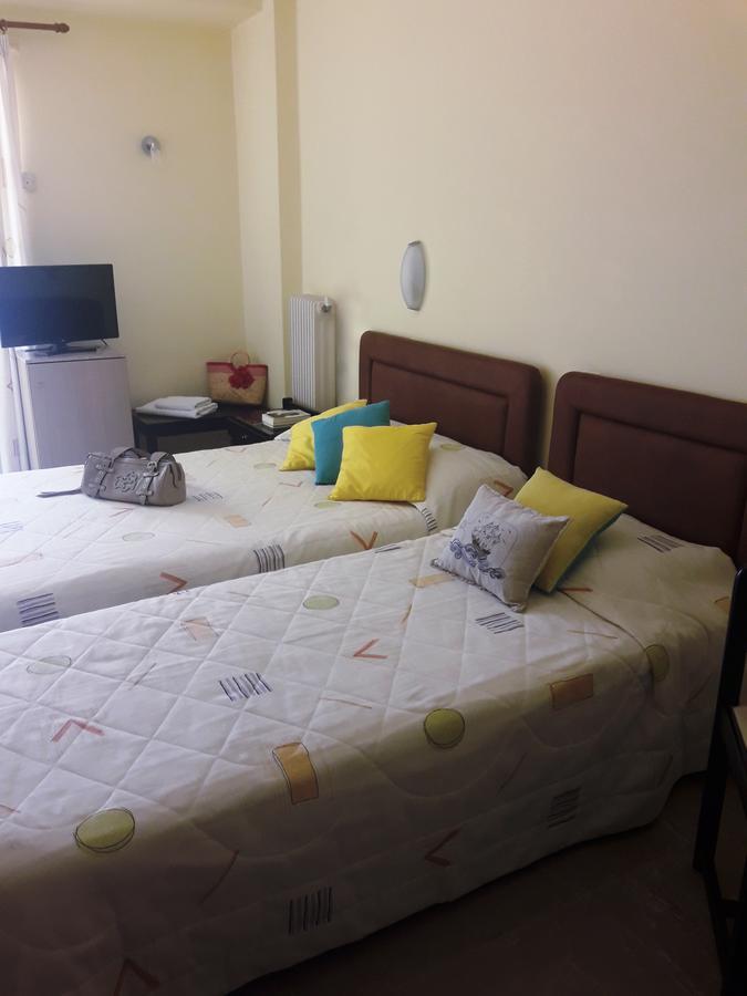 Hotel Florakis Livanátai Eksteriør billede